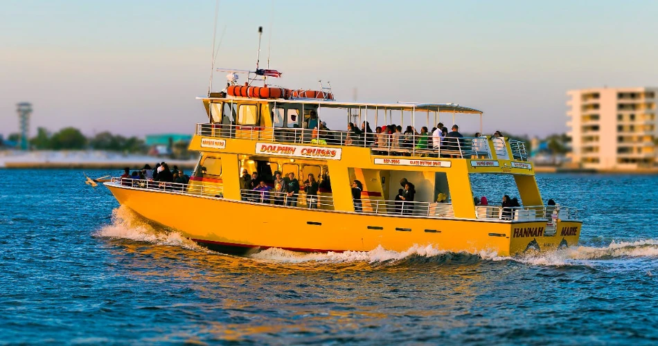 Discover Destin, USA: The Ultimate Travel Guide to Florida’s Emerald Coast