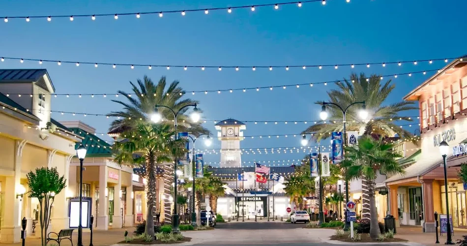 Best Malls in Destin, Florida: Where to Shop, Dine & Explore