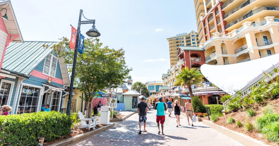 Best Malls in Destin, Florida: Where to Shop, Dine & Explore